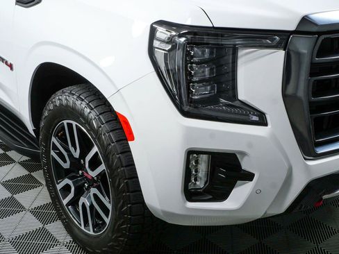 Used 2021 GMC Yukon XL AT4 w/ Technology Package AWD/4WD image 40