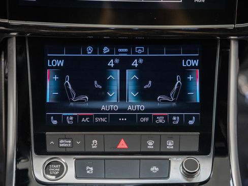 Used 2025 Audi Q8 Premium Plus AWD/4WD image 27