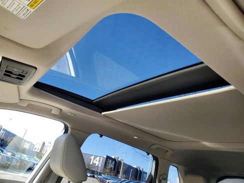 Certified 2023 Nissan Rogue SV w/ SV Premium Package image 16