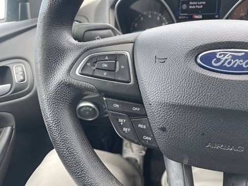 Used 2017 Ford Focus SE image 18