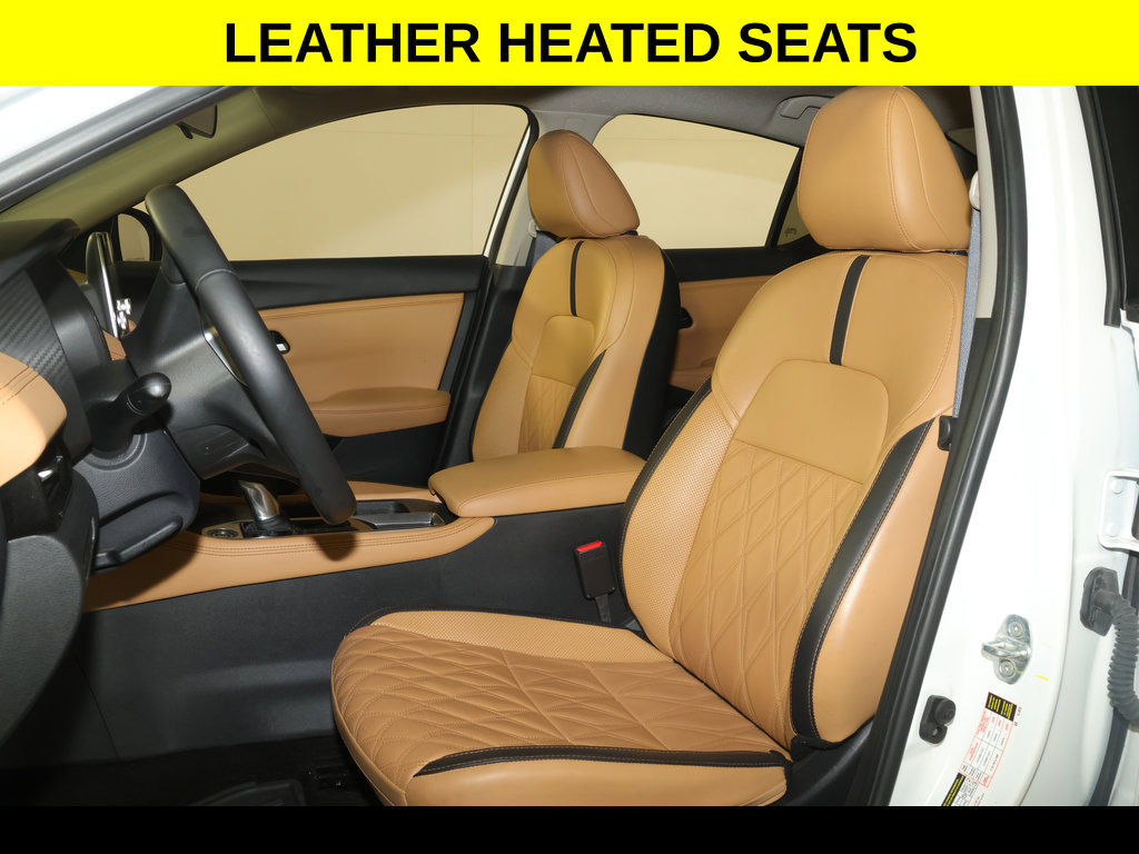 Used 2024 Nissan Sentra SV w/ SV Premium Package FWD image 4