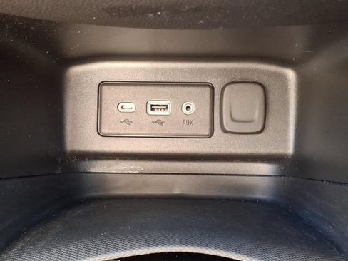 Used 2023 Chevrolet Equinox RS FWD image 14