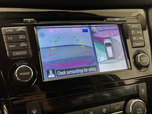 Used 2017 Nissan Rogue SL w/ SL Premium Package image 23