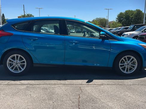 Used 2015 Ford Focus SE FWD image 4