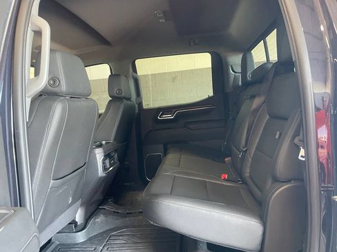 Used 2024 GMC Sierra 1500 SLT RWD image 16