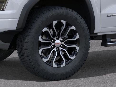 New 2026 GMC Canyon Denali AWD/4WD image 9