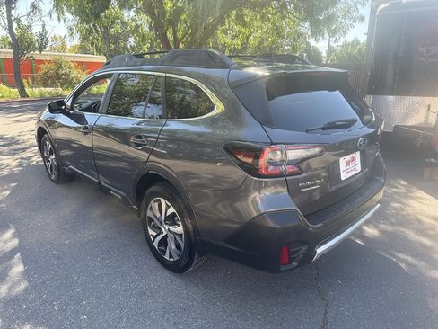 Used 2020 Subaru Outback Limited image 3