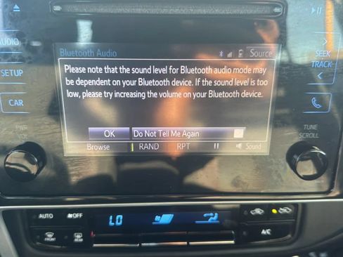 Used 2019 Toyota Corolla LE FWD image 14