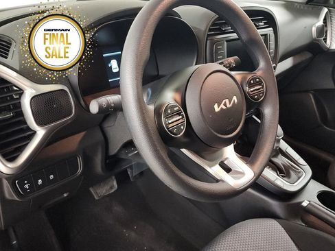 Certified 2023 Kia Soul LX w/ LX Technology Package image 16