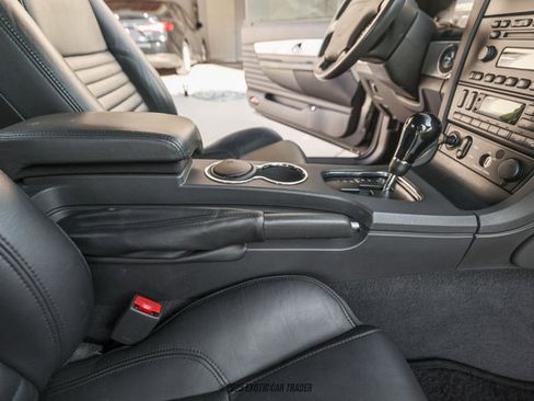 Used 2002 Ford Thunderbird Deluxe image 58