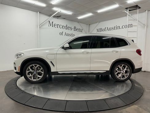 Used 2021 BMW X3 xDrive30e w/ Convenience Package AWD/4WD image 4