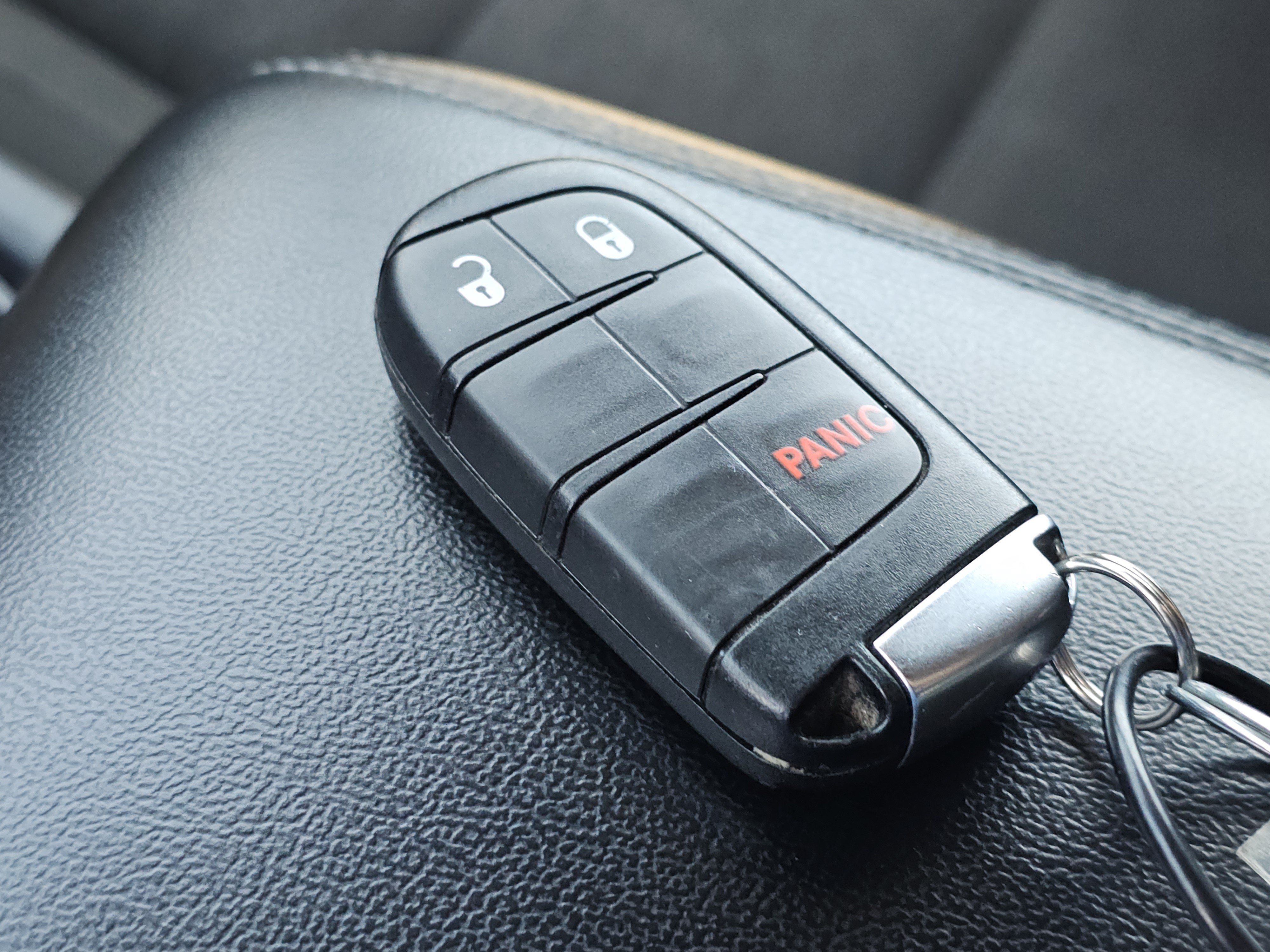 Used 2023 Dodge Durango SXT AWD/4WD image 32