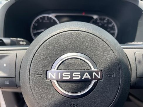 Used 2024 Nissan Pathfinder S FWD image 28