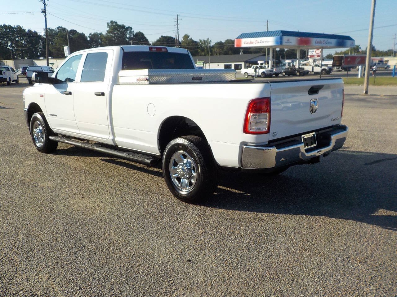 Used 2021 RAM 2500 Tradesman w/ Chrome Appearance Group AWD/4WD image 3