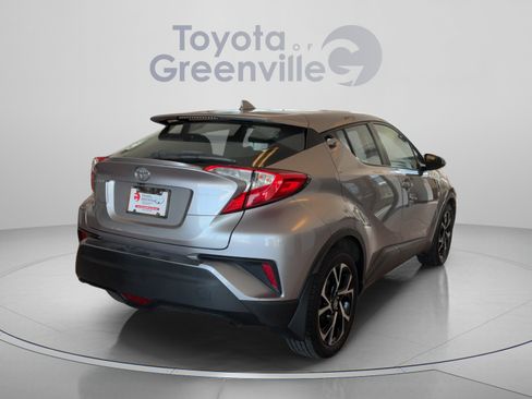 Used 2018 Toyota C-HR XLE FWD image 6