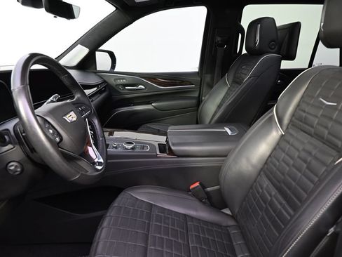 Certified 2023 Cadillac Escalade Sport Platinum AWD/4WD image 13