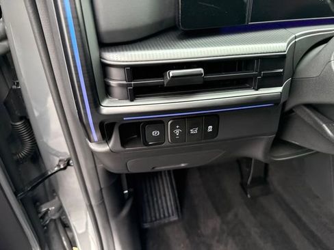 Certified 2025 Hyundai Santa Fe Calligraphy image 16