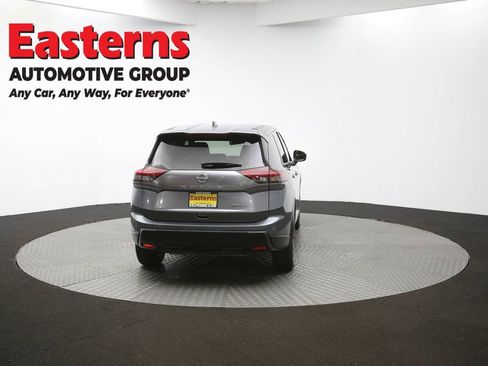 Used 2024 Nissan Rogue SV image 60