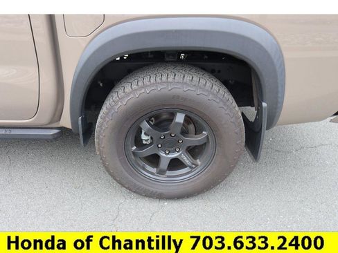 Used 2023 Nissan Frontier PRO-4X w/ Technology Package image 30