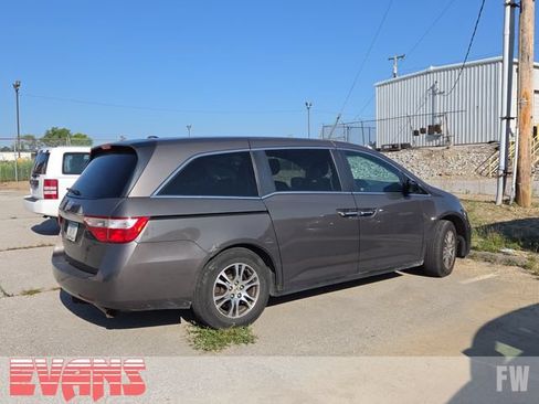 Used 2011 Honda Odyssey EX-L image 2