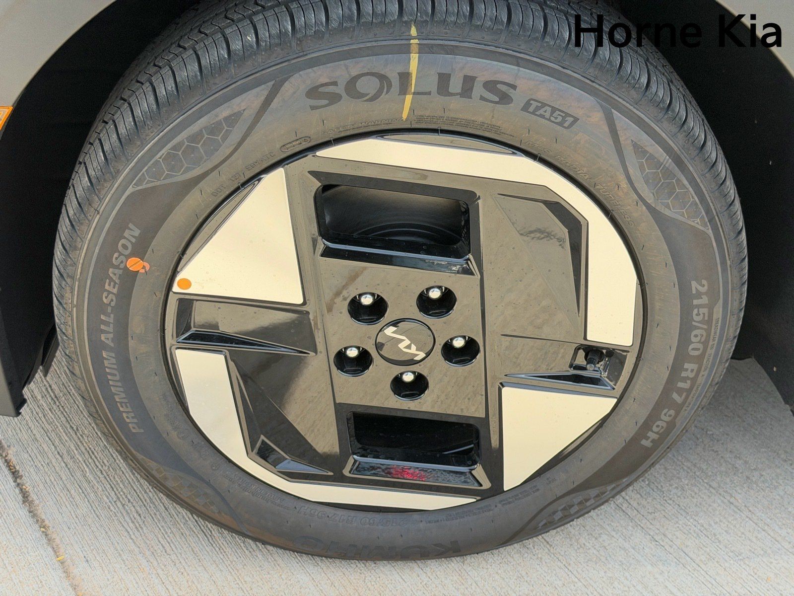 New 2027 Kia EV3 Wind FWD image 8