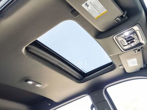 Used 2024 GMC Sierra 1500 Denali w/ Denali Reserve Package image 17