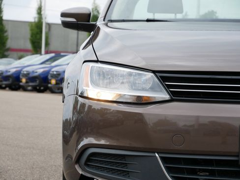 Used 2013 Volkswagen Jetta SE image 16