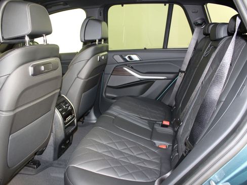 New 2026 BMW X5 xDrive40i w/ Climate Comfort Package image 13