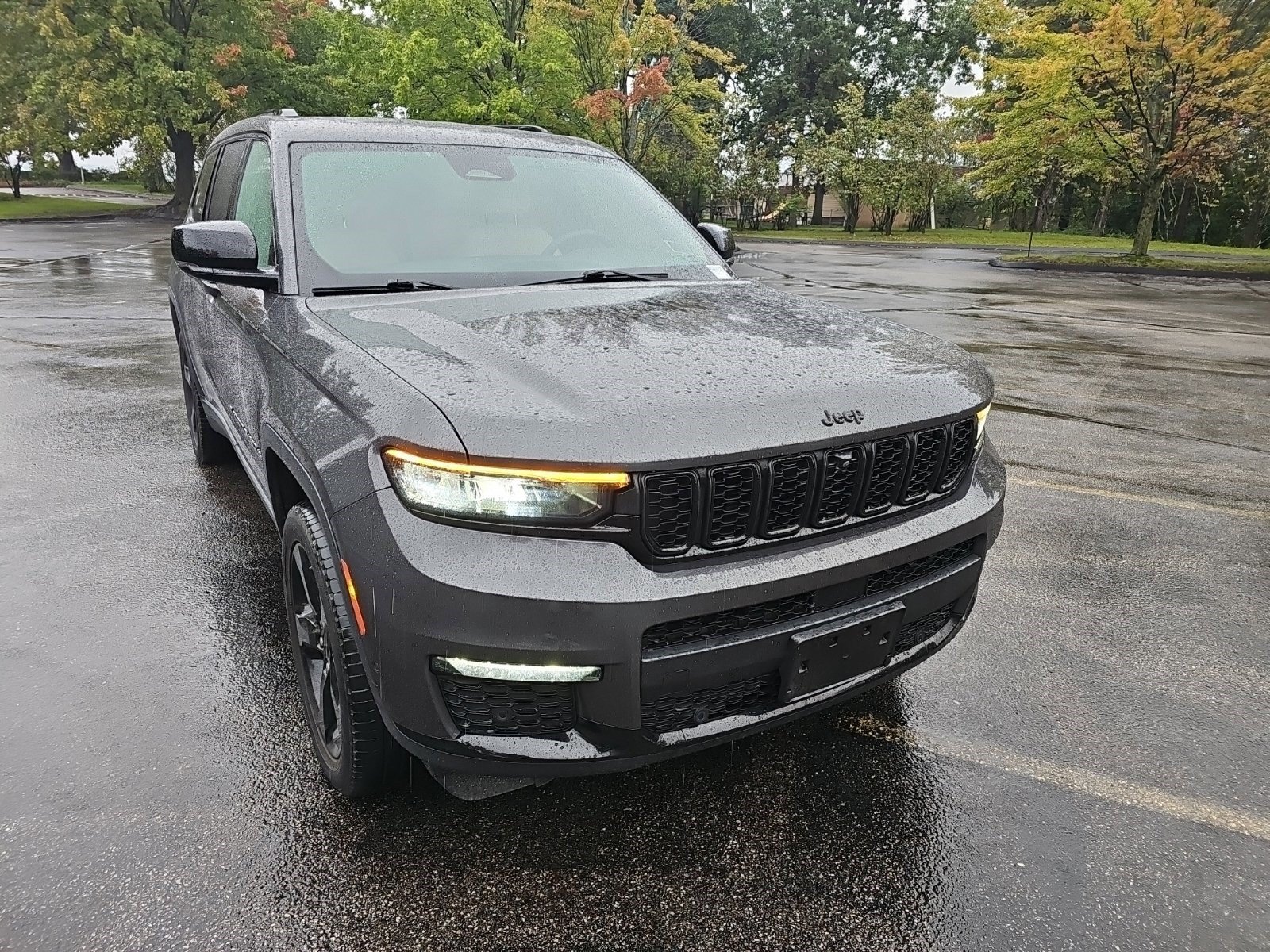Used 2023 Jeep Grand Cherokee L Limited w/ Luxury Tech Group II AWD/4WD image 8
