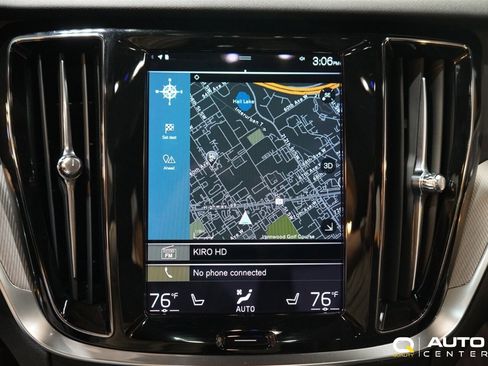 Used 2021 Volvo S60 T5 R-Design image 25