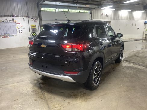Used 2025 Chevrolet TrailBlazer LT AWD/4WD image 5