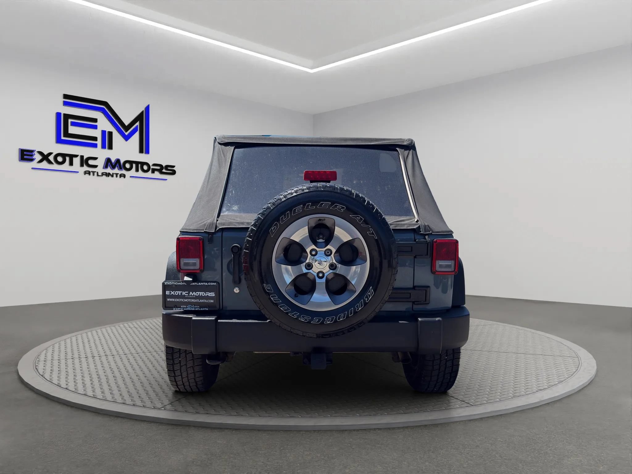 Used 2015 Jeep Wrangler Unlimited Sport AWD/4WD image 4