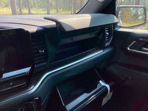 New 2026 Chevrolet Silverado 1500 LT image 30