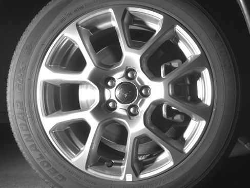 Used 2025 Jeep Compass Limited image 13