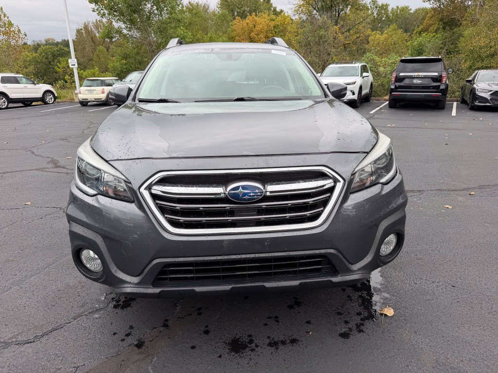 Used 2019 Subaru Outback 2.5i Limited AWD/4WD image 2