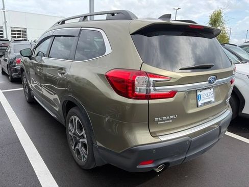 Used 2024 Subaru Ascent Limited w/ Technology Package AWD/4WD image 5