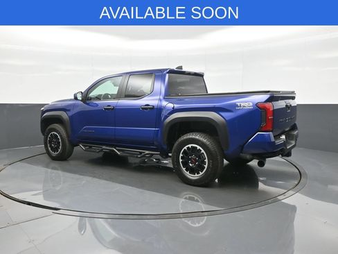 Used 2024 Toyota Tacoma TRD Off-Road AWD/4WD image 5