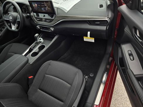 New 2026 Nissan Altima 2.5 SV FWD image 7