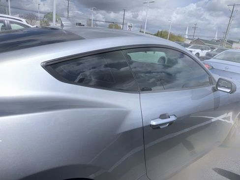 Used 2024 Ford Mustang Coupe image 8