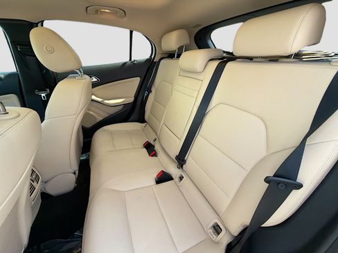 Used 2019 Mercedes-Benz GLA 250 image 20