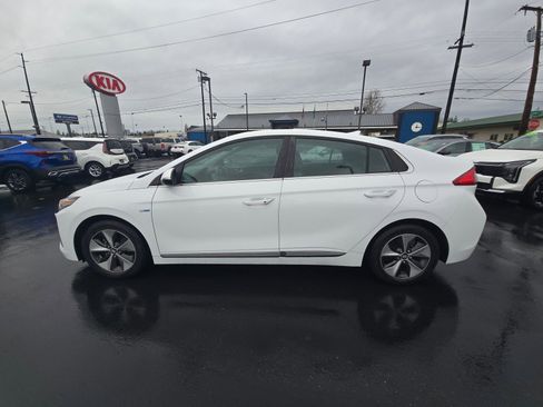 Used 2019 Hyundai Ioniq Limited image 6