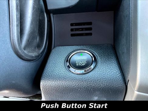 Used 2022 Ford F250 Lariat w/ Black Appearance Pkg AWD/4WD image 41