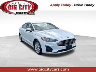 Used 2019 Ford Fusion SE video 1