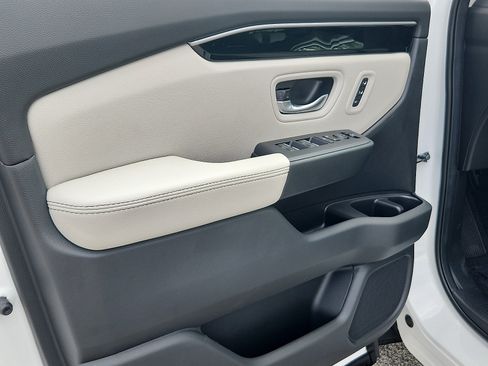 New 2026 Honda Pilot EX-L image 9