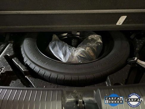 Used 2023 Volkswagen Tiguan SE w/ Panoramic Sunroof Package image 95