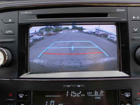 Used 2016 Toyota Avalon XLE Plus FWD image 14