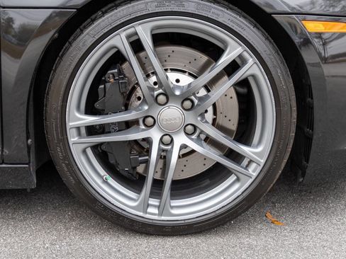 Used 2011 Audi R8 V10 image 15