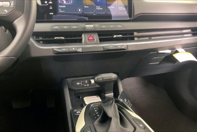 New 2027 Kia K4 GT-Line Turbo w/ GT-Line Sunroof Package FWD image 7