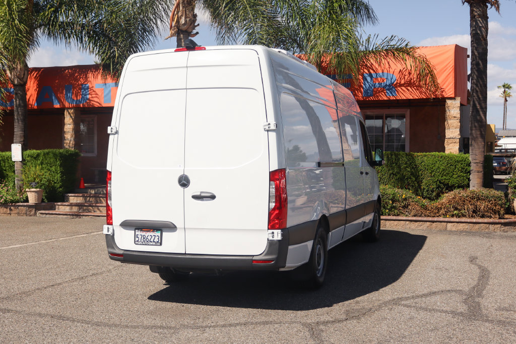 Used 2022 Mercedes-Benz Sprinter 2500 image 9