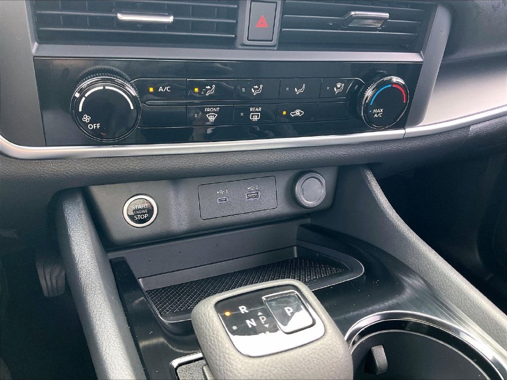 Used 2023 Nissan Rogue S AWD/4WD image 24
